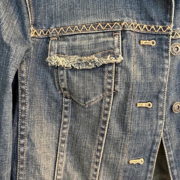 Talbots Jacket Women's Blue Denim Fray Pocket Design Button Down Jean Sz 8 - Picture 5 of 7